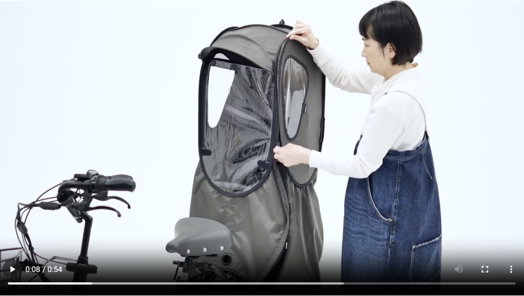 norokka（ノロッカ） 自転車チャイルドシート用レインカバー スタンダードモデル　カバー取り付けの動画